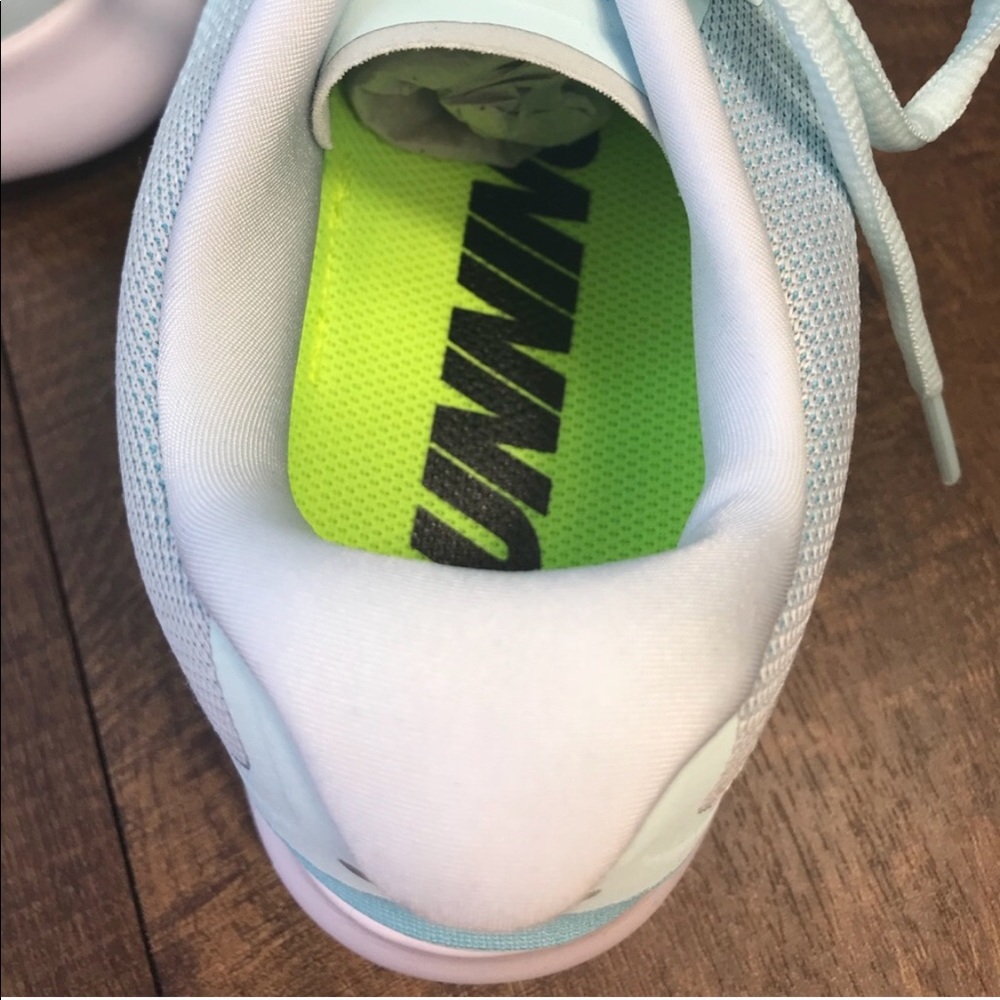 NWT Nike Free Run 2017 Glacier Blue WMNS - Picture 6 of 6